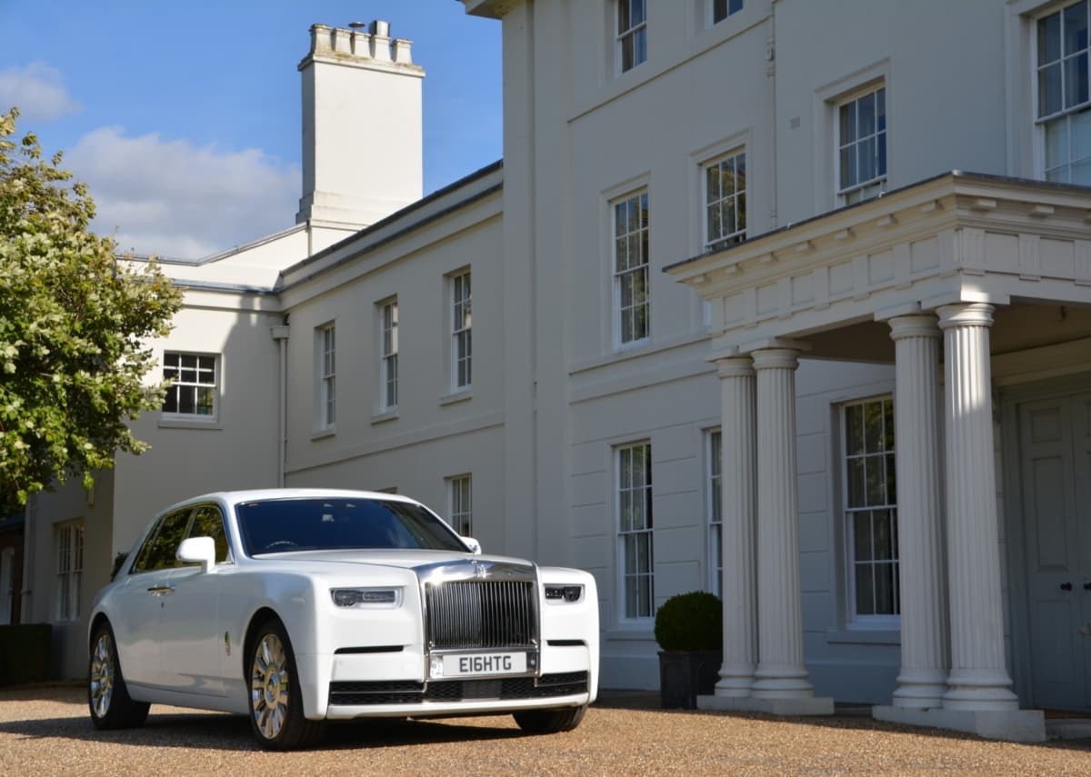 Rolls-Royce Cullinan Black Badge: view 3