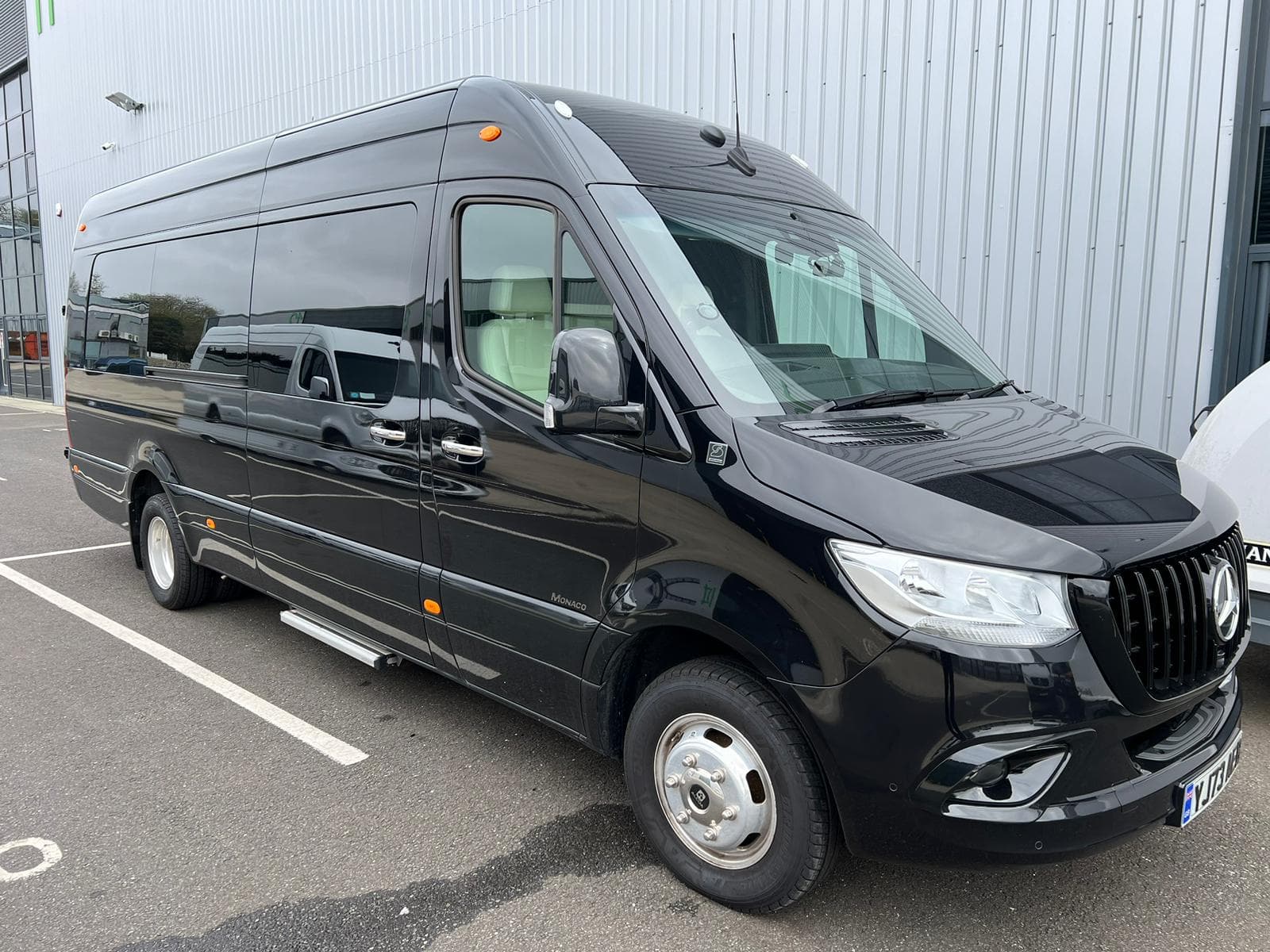 Corporate chauffeur Courchevel Alps